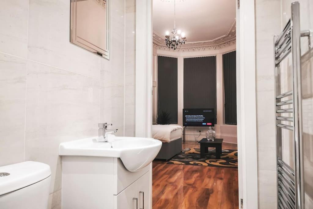 S.H Apartments グラスゴー エクステリア 写真
